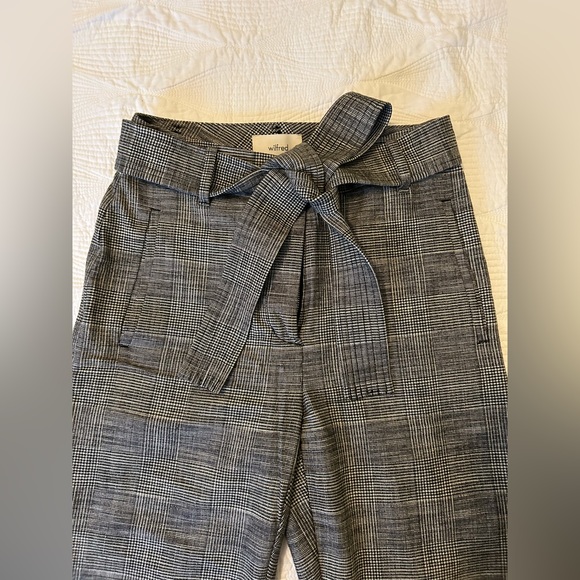 Aritzia | Wilfred | Tie-Front Check Pant — Black/Off White Plaid | Size 6 - Picture 3 of 14